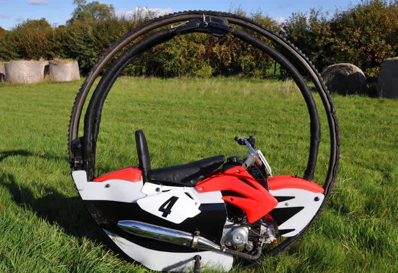 モノホイール バイスクル レイルウエイ ピストンエンジンは永遠か な モノホイール バイスクル レイルウエイ ピストンエンジンは永遠か な