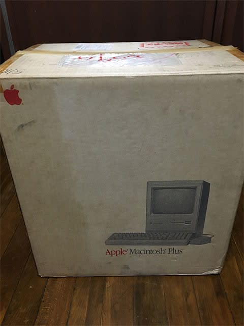 Apple Mac Plus
