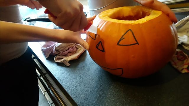 初めて見たハロウィーンのかぼちゃ作り 怠慢主婦 ドイツで同居