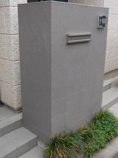 玄関塀の 石目調 塗装 塗装のお悩みなんでも解決 練馬区 有限会社東京ホームペイント