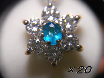パライバトルマリン0．13ctブラジル産の濃いめのネオンブルーのペンダントが今出来ました - 僅かな三日月の光でも輝く価値ある美しい希少宝石の