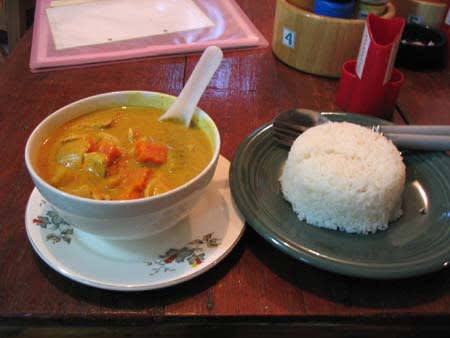 Masaman Curry With Chiken　うまうま