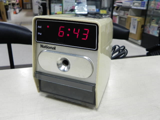 昭和のお坊ちゃま用？ 時計付き電動鉛筆削り機 National KP-100T