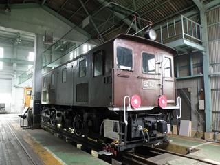 国鉄 ED42形電気機関車(準鉄道記念物) - 水の丘交通公園