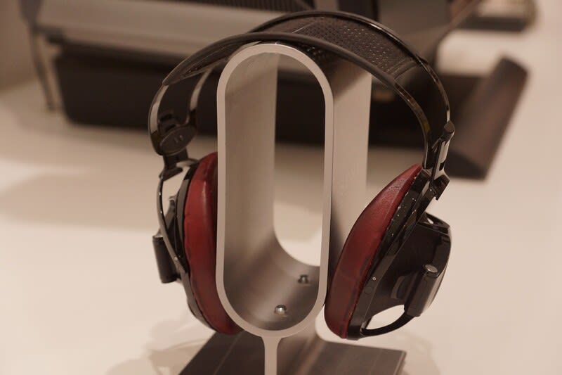 SONY Q010