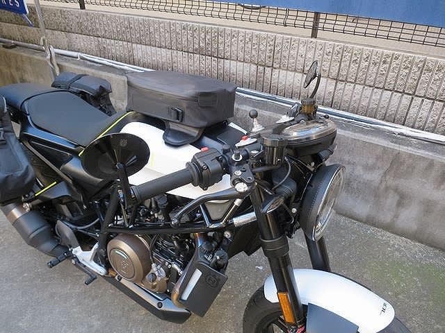 本物保証! 値下げ❗️HUSQVARNA vitpilen701 純正サイドバックキット