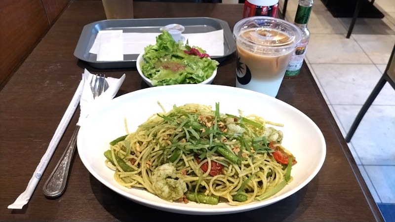 プロントエクセル伊勢佐木モール店:赤海老と夏野菜の大葉ソース