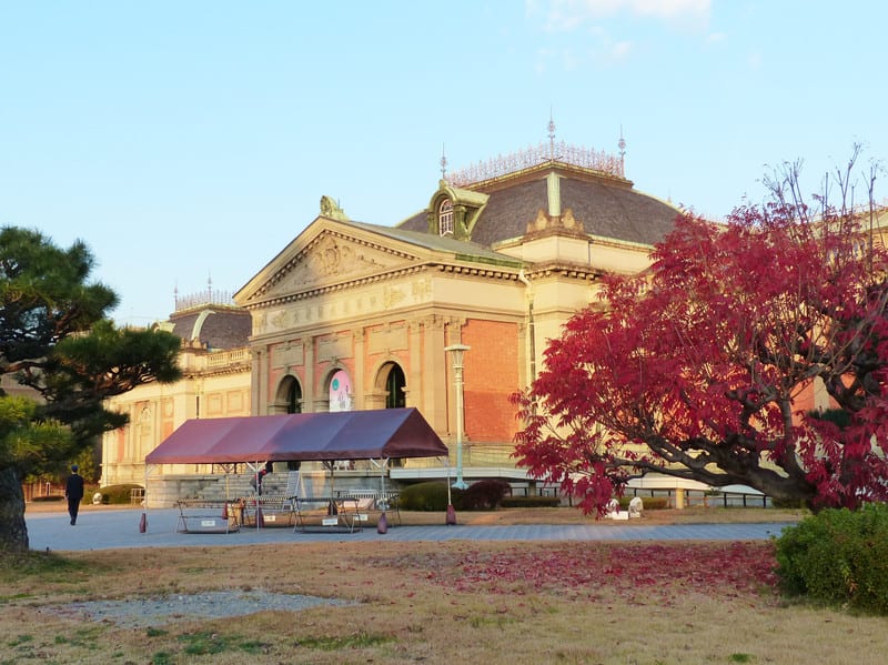 京都の紅葉 13 12 3 京都国立博物館 西 東の庭 堪庵 まじくんママのぷち旅ぶろぐ