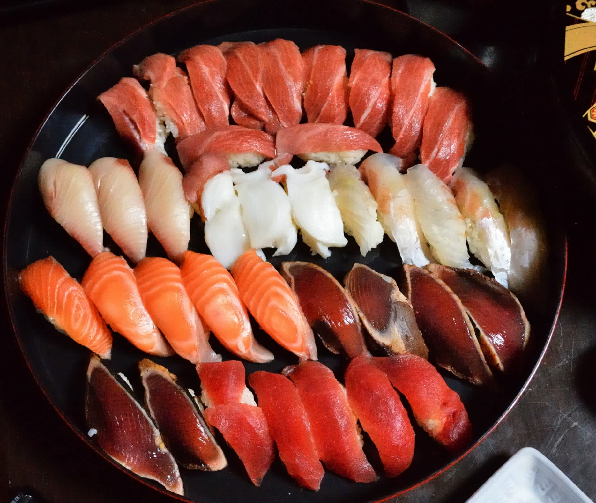 21年の〆に 今年2回目の握りずし 指が覚えてるな 鳥とパイプと日本酒のおっさんメモ 21年の〆に 今年2回目の握りずし 指が覚えてるな 鳥とパイプと日本酒のおっさんメモ