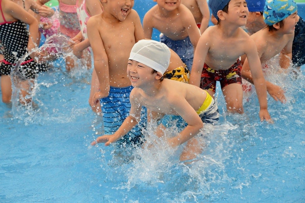 プール開きをしました エムポリアム幼稚園