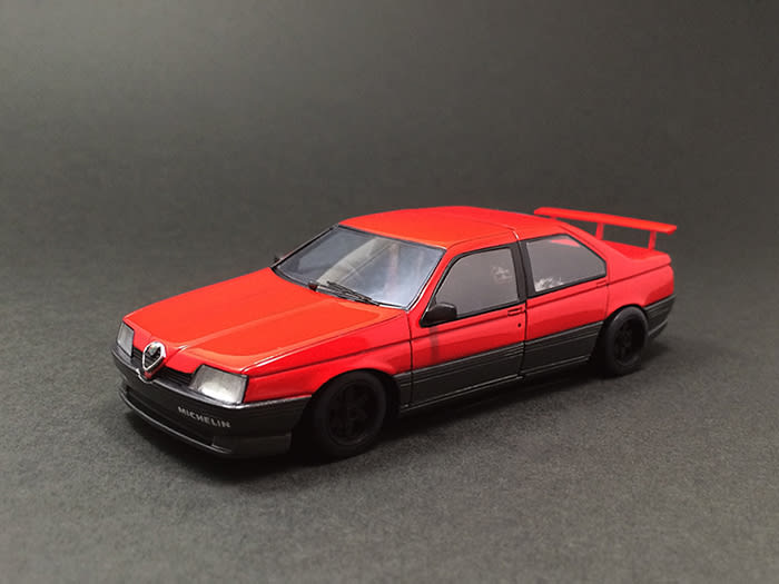 スパーク　1/43 アルファロメオ  V10プロカー