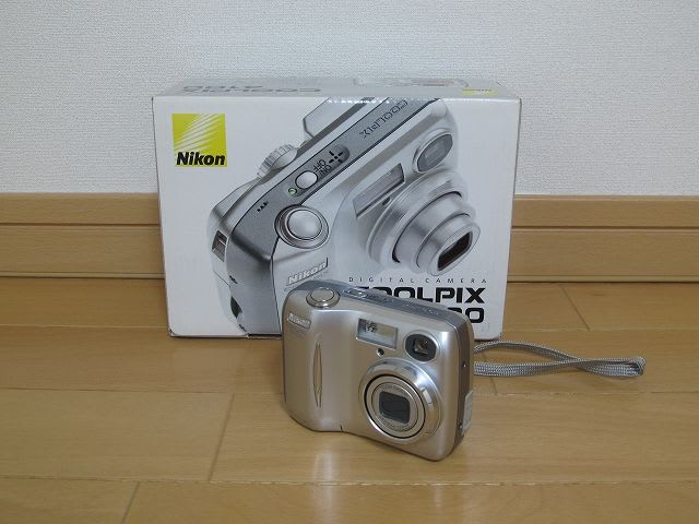 今日の断捨離(Nikon COOLPIX 4100) - J@Dの備忘録 今日の断捨離(Nikon COOLPIX 4100) - J@Dの備忘録