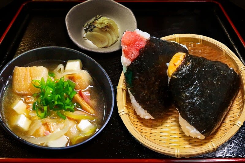 おにぎり定食 ~三角おにぎりから受けるイメージ~ - □炎の