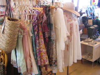 Anisha アニーシャ セール中 Mignon Diary ミニョンブログ