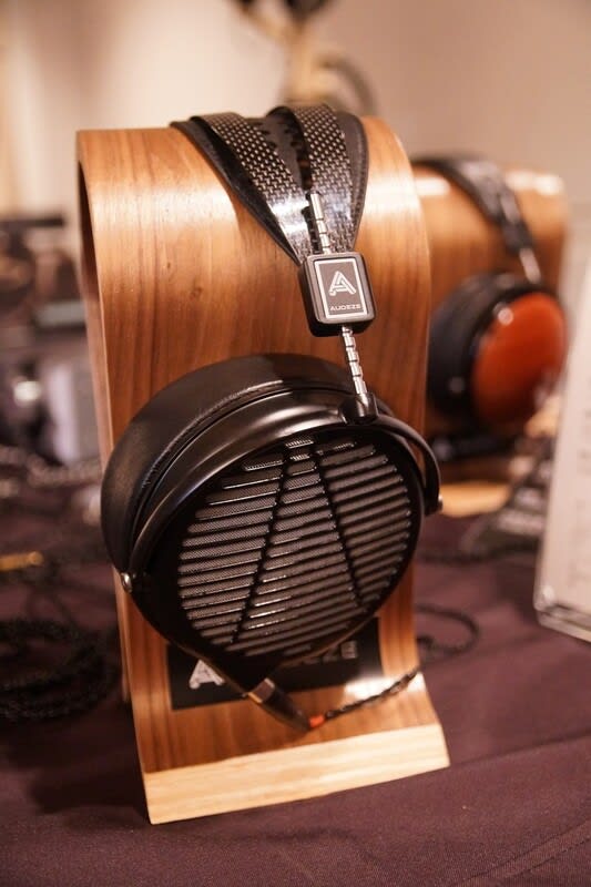 Audeze LCD-MX4