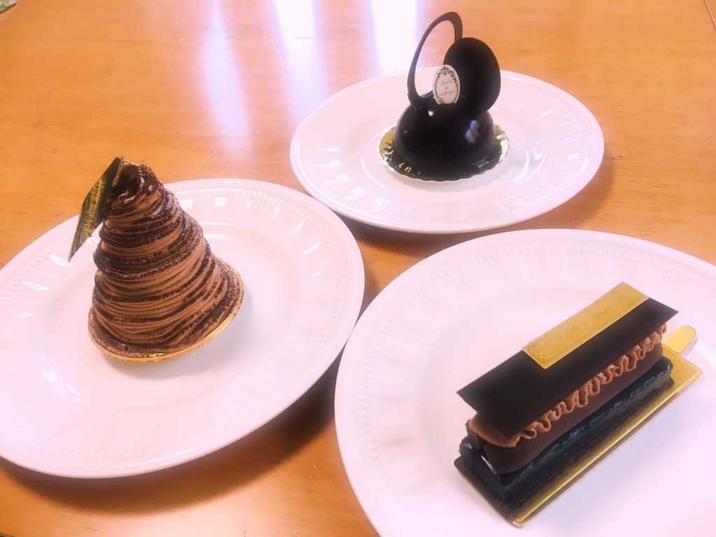 横浜元町のおすすめケーキ屋さん2軒 L Atelier De Antique Patisserie Les Bien Aimes おうちでフラ オンラインでフラダンスレッスン