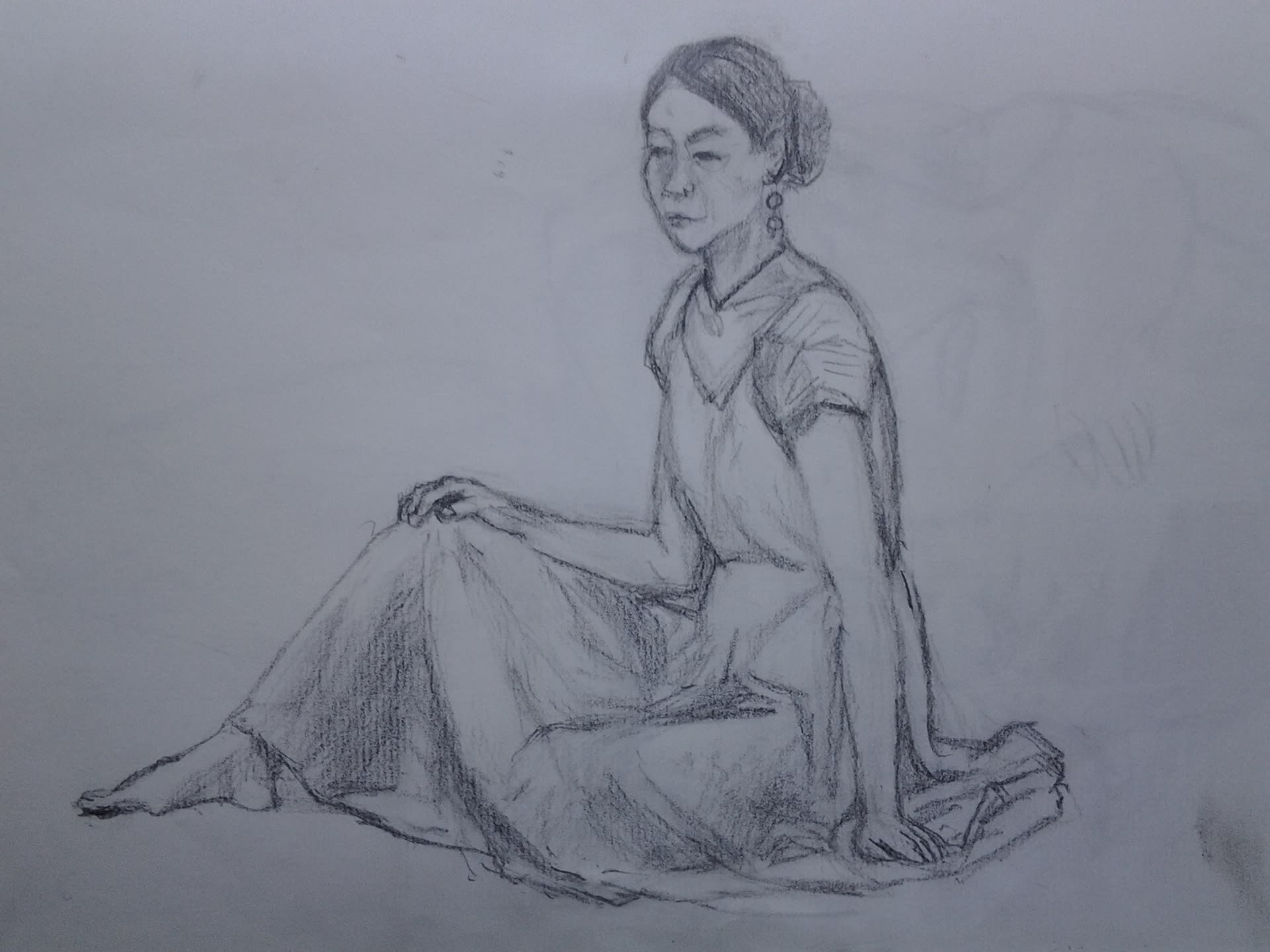 立て膝で座る女０１ サヒロの個人美術館