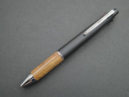 三菱鉛筆 多機能ペン「ジェットストリーム ４＆１」東急ハンズモデル 
