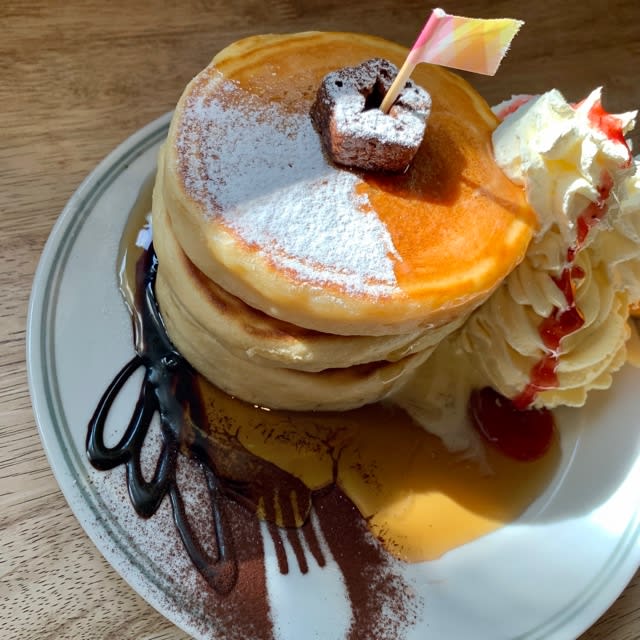 福岡 別府 Bianco Blanco ビアンコ ブランコ 子供たちを眺めながら パンケーキタワー 野生育ちninoの 幸せで在る ライフワークblog