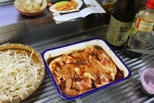 深夜食堂の焼肉定食 きばなの硝子瓶