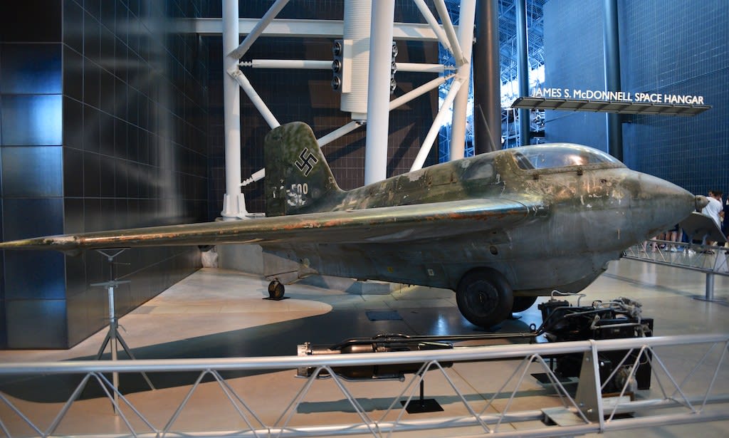 ルフトバッフェの敗北 ドイツ軍航空機史 スミソニアン航空宇宙博物館 ネイビーブルーに恋をして