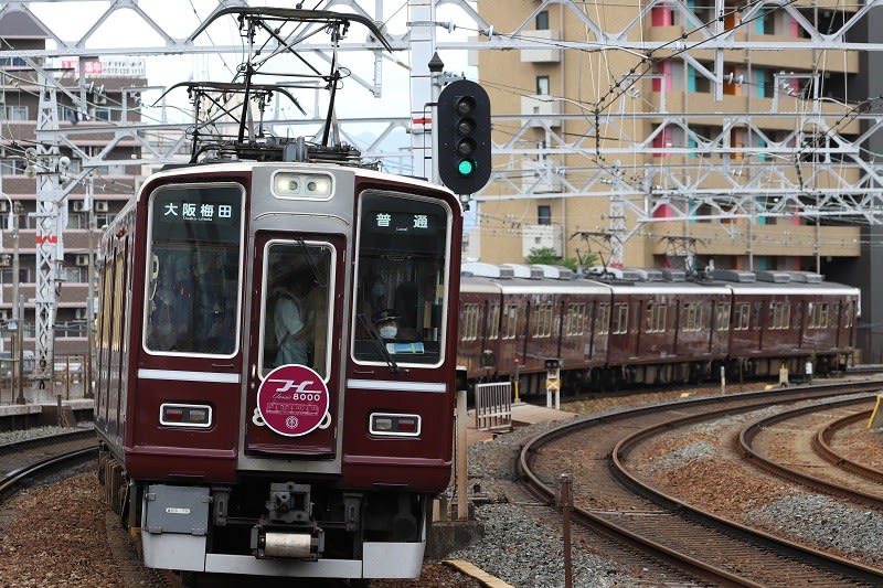 阪急神戸宝塚線の8000系hmとか撮影 中津駅にて 09 27 80年生の人生まだまだこれからだ 阪急神戸宝塚線の8000系hmとか撮影 中津駅にて 09 27 80年生の人生まだまだこれからだ