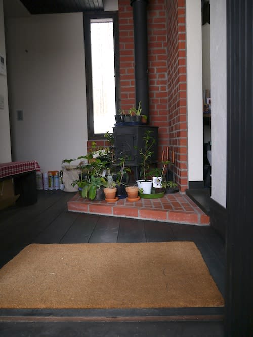我が家の飛び石玄関 桜岡設計事務所のブログ