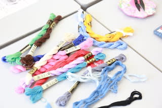 刺繍糸ステッチ ｋｏｍｉｈｉｎａｔａ の手作り 布小物