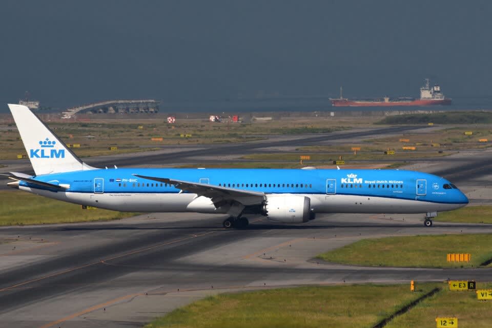 Klmオランダ航空は関空 アムステルダム運行してるけど 出発はam0 30予定に ふくちゃんのブログ 飛行機 風景写真