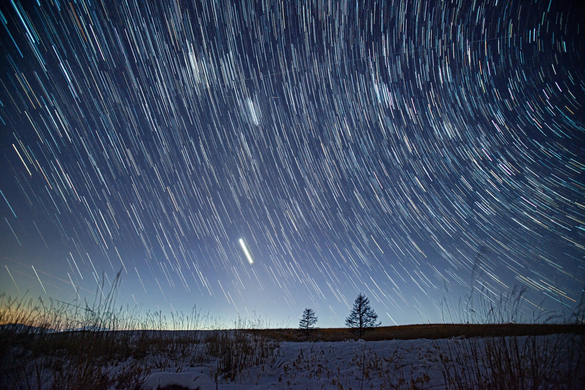 霧ヶ峰より冬の星空の写真