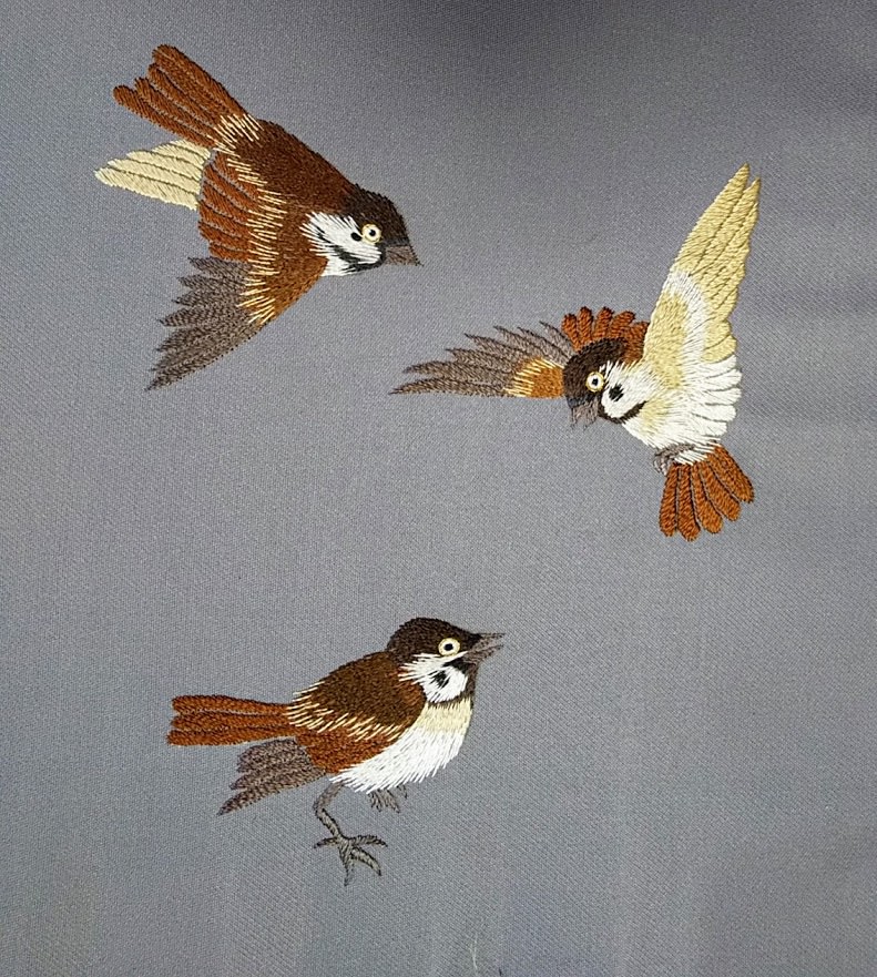 雀が三羽 日本刺繍 Nuinui のブログ