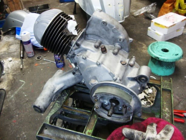 ★ プリン ★当時物【ベスパ】50Sエンジン一式 Yahoo!オークション -「ベスパ50sエンジン」の落札相場・落札価格