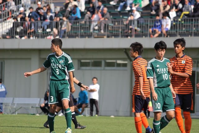 いよいよ開幕 第９７回全国高等学校サッカー選手権大会秋田県大会 高円宮杯jfa U 18リーグ21 1部 開幕戦 秋田南ｖｓ秋田商業