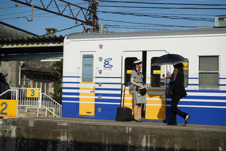 最高のえちぜん鉄道 アテンダント かわいい 日本のイラスト