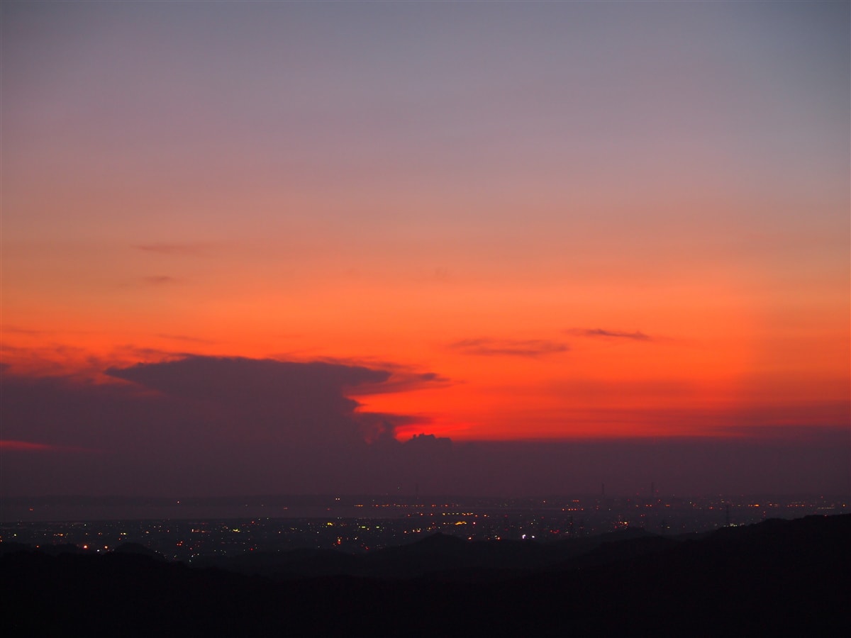 久々の丸い夕日の画像