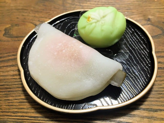 新年を祝う菓子 花びら餅 菓匠ささや 千葉県 オカシのキモチ 新年を祝う菓子 花びら餅 菓匠ささや 千葉県 オカシのキモチ