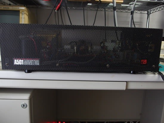 LUXKIT A501 - ガラクタな部屋 LUXKIT A501 - ガラクタな部屋
