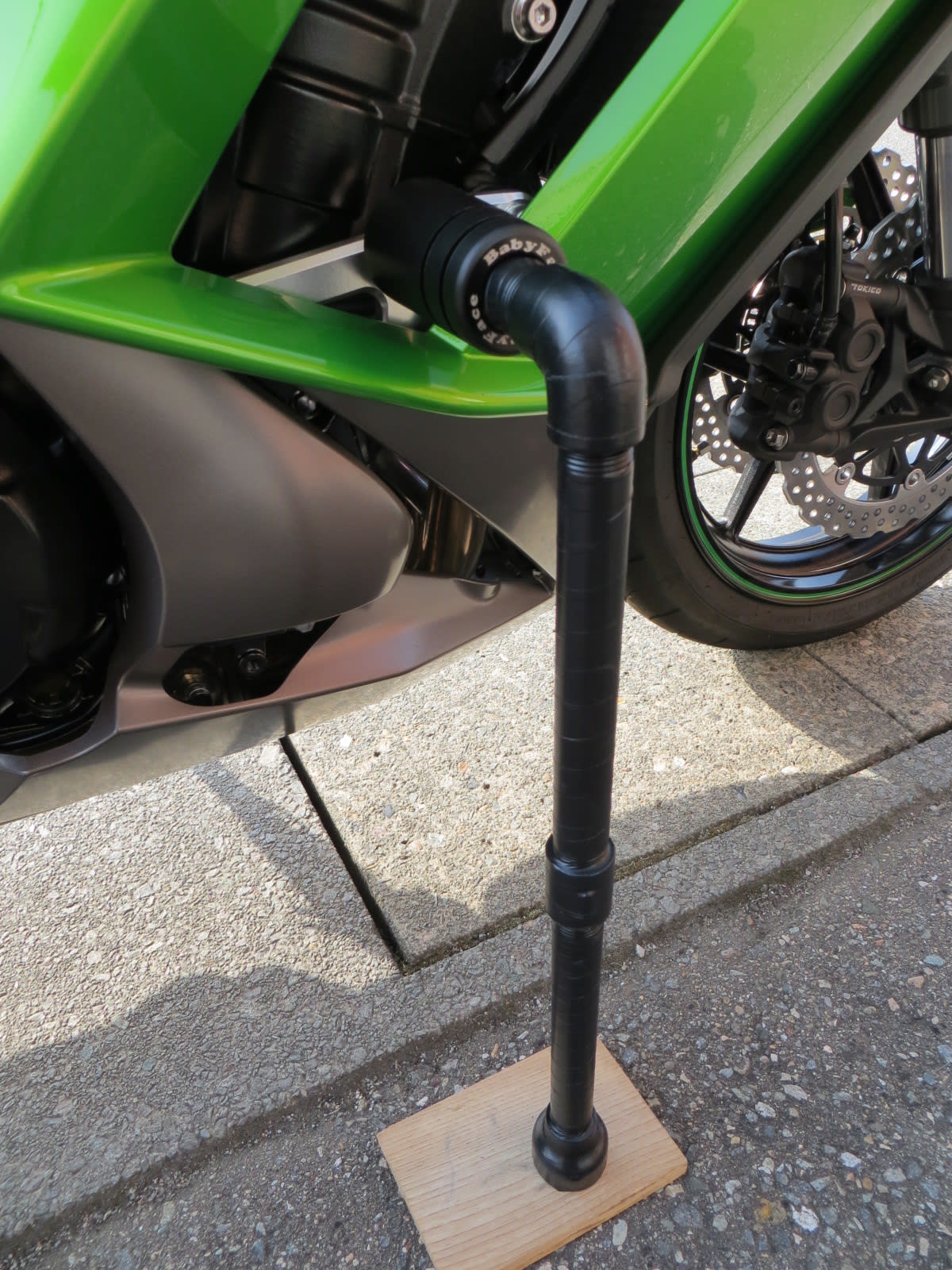 Ninja1000 メンテナンススタンドを安全に使う 雅 S Favorite Things Ninja1000 メンテナンススタンドを安全に使う 雅 S Favorite Things