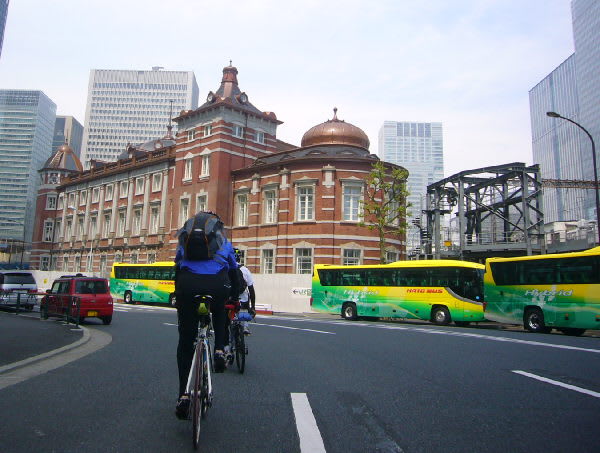 東京 駅 自転車