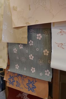 京からかみの体験施設とショップ 高辻通にある 唐丸 で学ぶ唐紙摺りの体験 ネコのミモロのjapan Travel ｍｉｍｏｒｏ ｔｈｅ ｃａｔ Japan Travel
