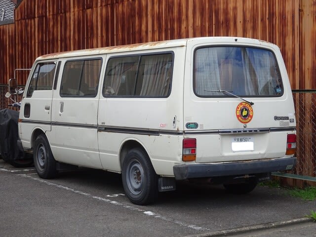 21年8月に見掛けた日産の旧車 角グレイスの自動車 鉄道撮影記