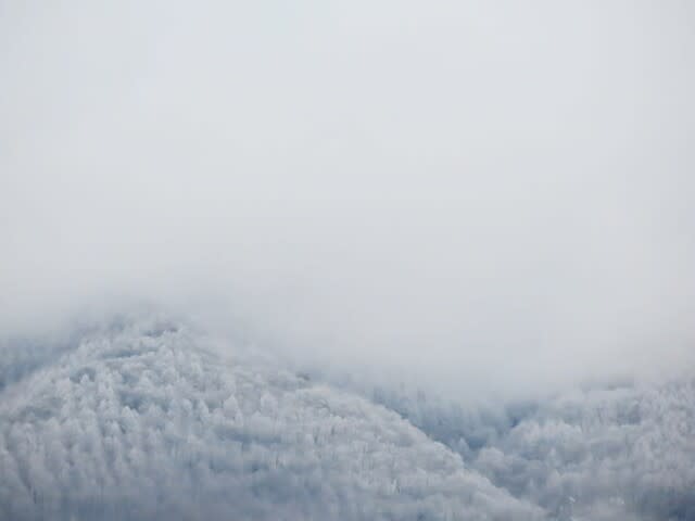 雪の東山（ひがしやま）