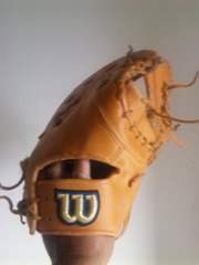 記念のファーストミットが 球聖ルースの場外ホームランな日々