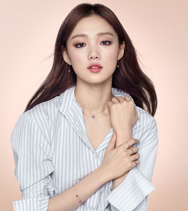 イ ソンギョン 気まぐれ五線紙 Entertainment イ ソンギョン 気まぐれ五線紙 Entertainment