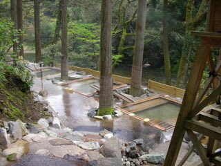 花つばき 加賀 山中温泉 川沿いの湯畑 混浴露天 てらまち ねっと
