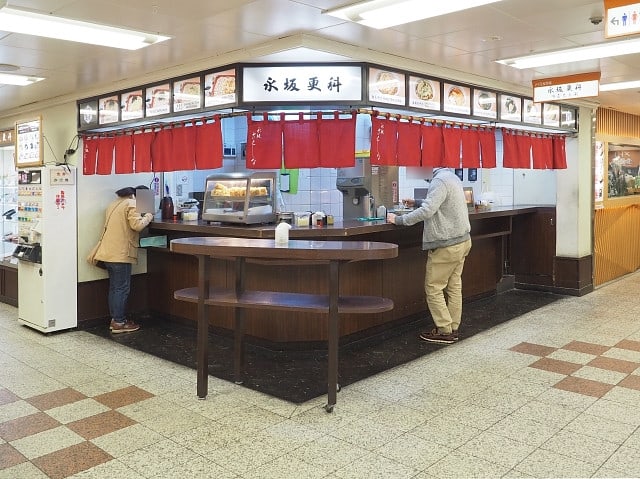 今日のランチ 肉天そば 永坂更科布屋太兵衛 新宿地下鉄ビル店立ち食いスペース ｊ ｄの備忘録