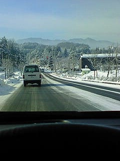 凍結した道路