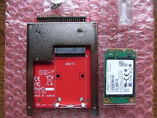 mSATA SSDとIDE/PATA変換コネクタ