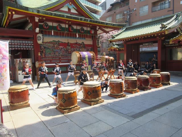 桜を見に来た訳ではないのですが 神田明神 神田神社 千代田区 北へ南へ 東へ西へ