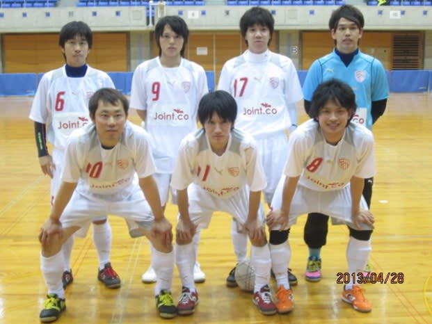 九州フットサルリーグが開幕 Forza Oitatsurusaki Football Club Est １９７４